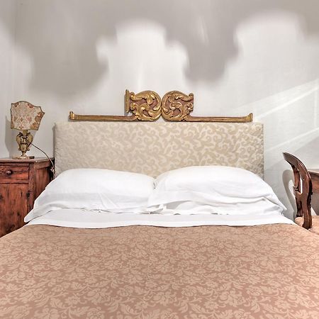 B&B La Residenza Del Poeta Montesicuro Εξωτερικό φωτογραφία