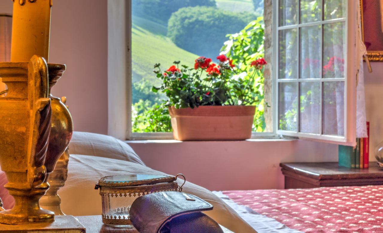 B&B La Residenza Del Poeta Montesicuro Εξωτερικό φωτογραφία