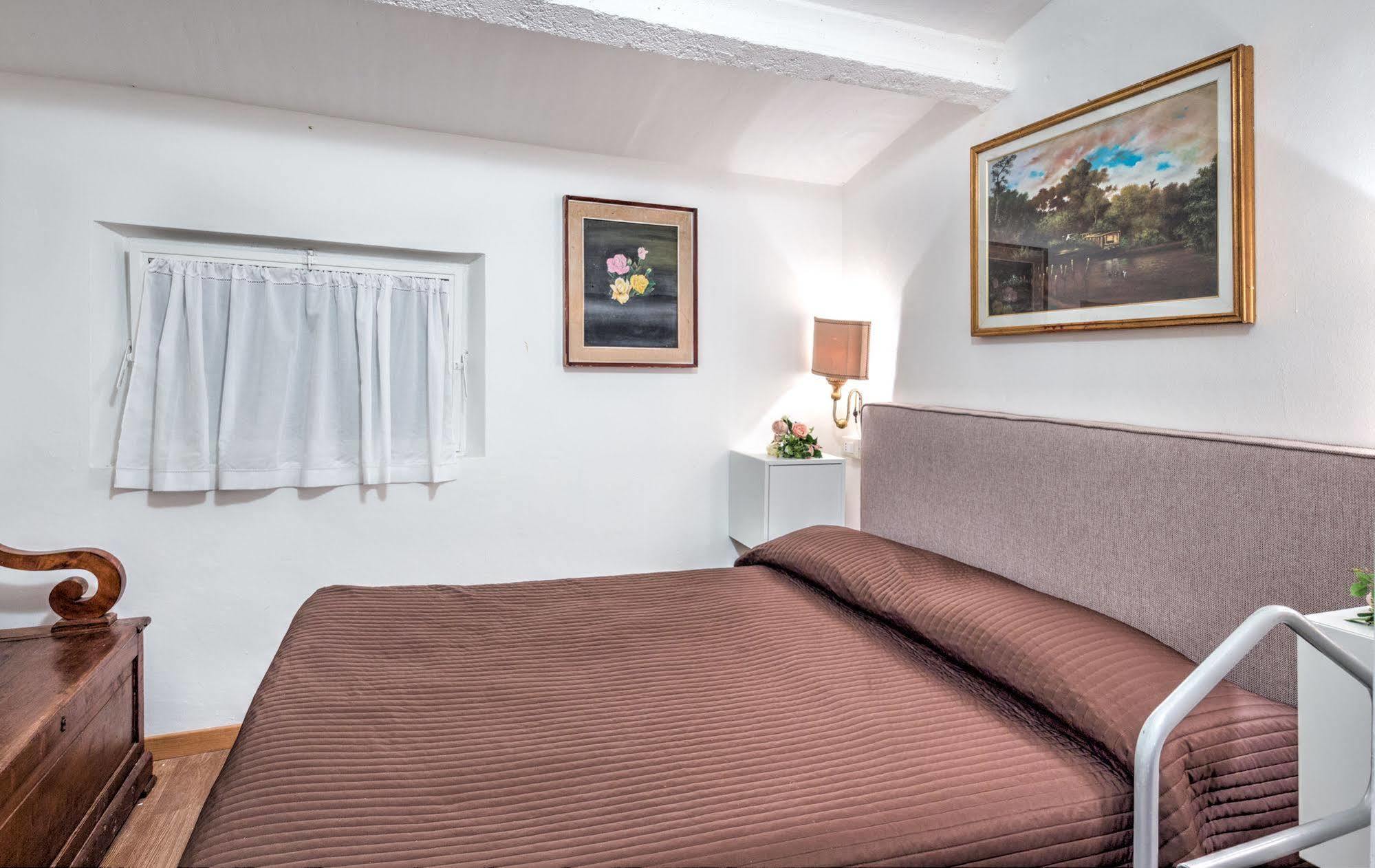 B&B La Residenza Del Poeta Montesicuro Εξωτερικό φωτογραφία